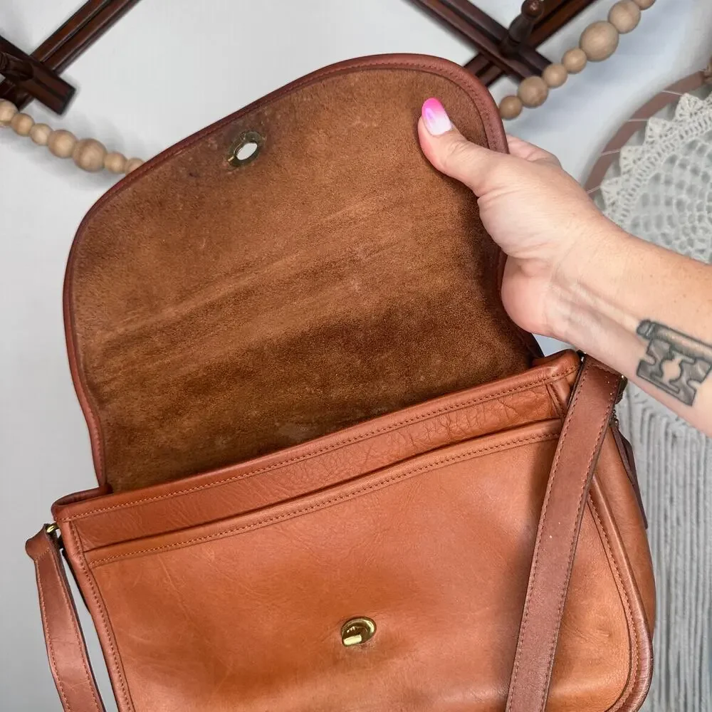 Vintage Coach Brown City Bag Leather Crossbody